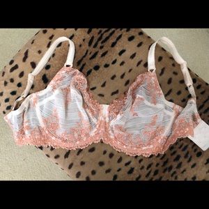 Beautiful Lace Wacoal Underwire Bra